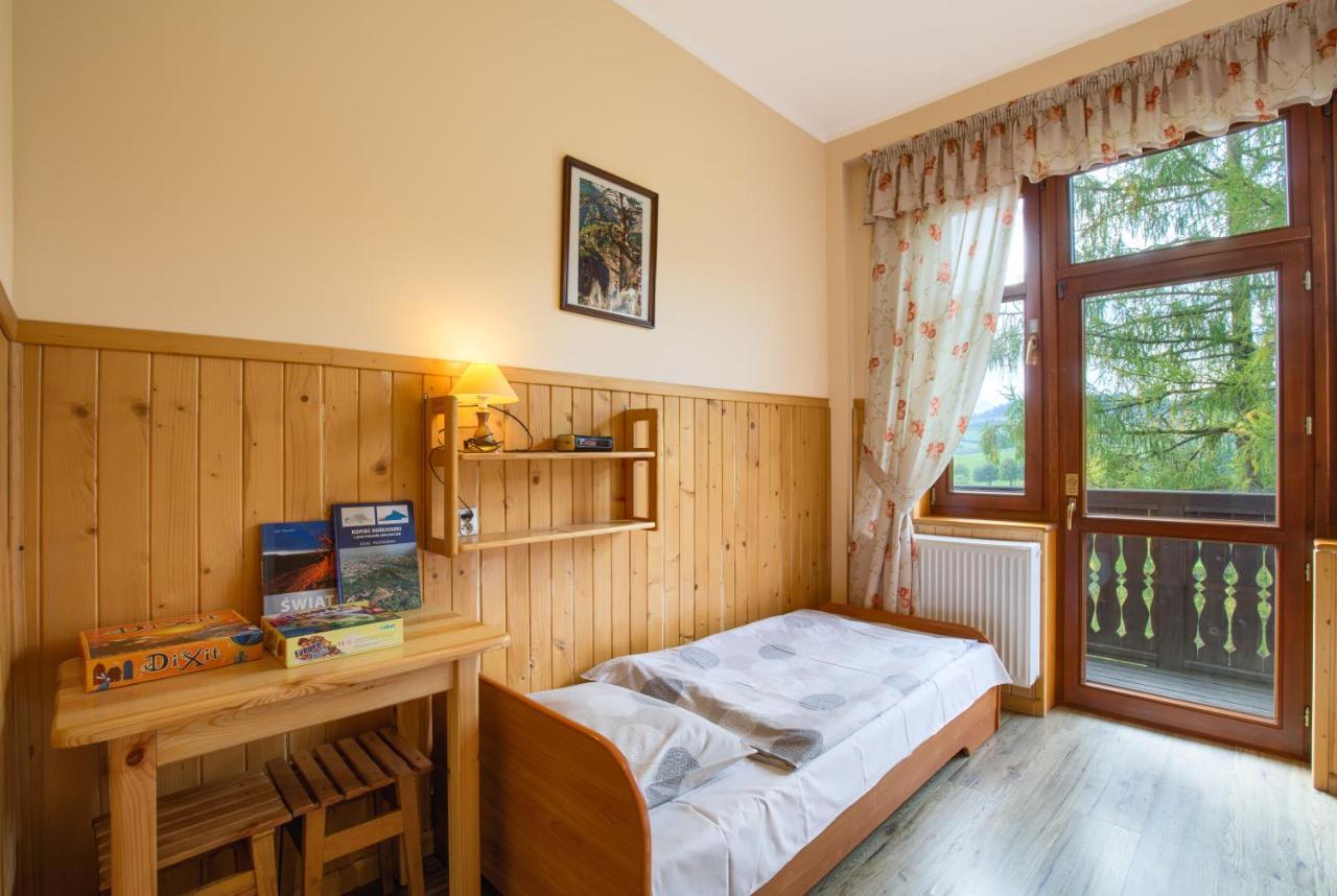 Schronisko Pttk Trzy Korony Bed & Breakfast Sromowce Niżne Eksteriør bilde