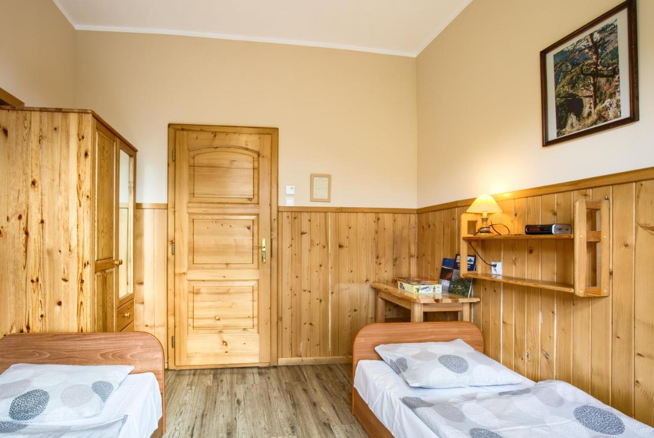 Schronisko Pttk Trzy Korony Bed & Breakfast Sromowce Niżne Eksteriør bilde
